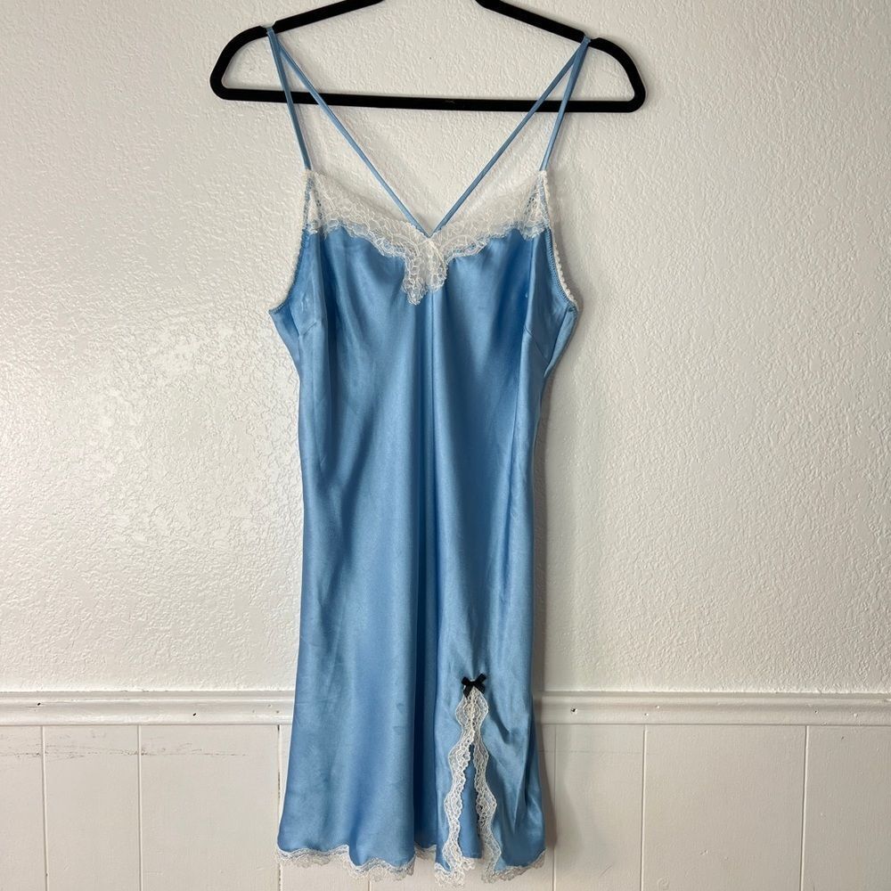 Victorias Secret blue satin effect lace trim mini Y2K slip dress M